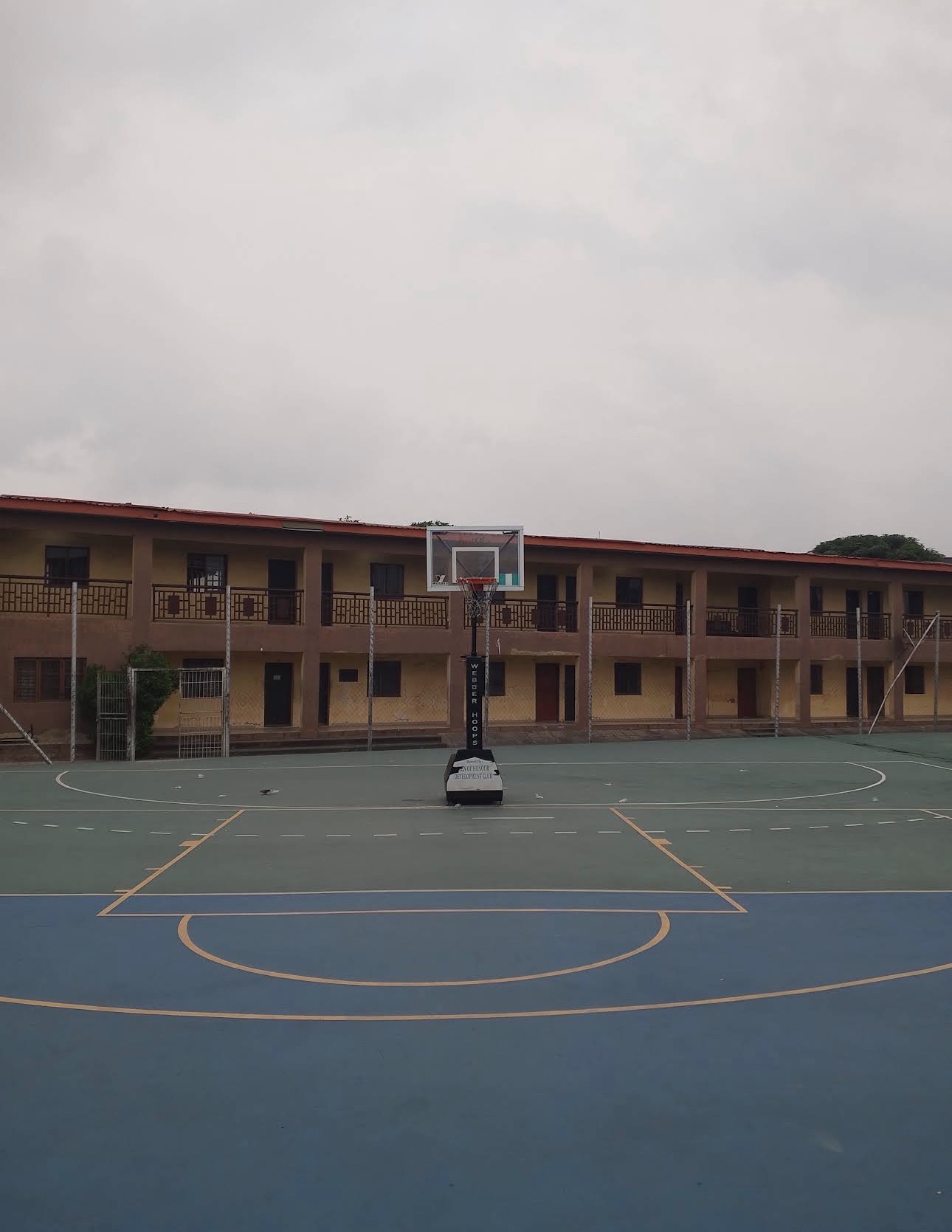 Monaliza Tennis Club seating